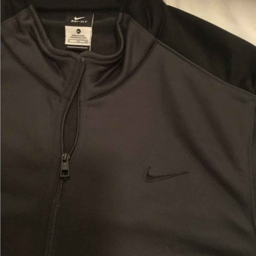 Nike Dri Fit Jacket - Picture 3 of 8